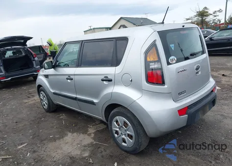 2011 Kia Soul z USA, uszkodzony, nr VIN KNDJT2A19B7325285